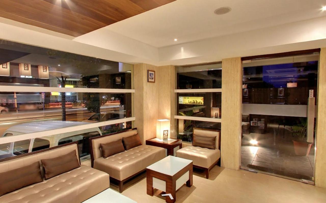 Krios Hotel - Near Sg Highway, Ahmedabad Extérieur photo