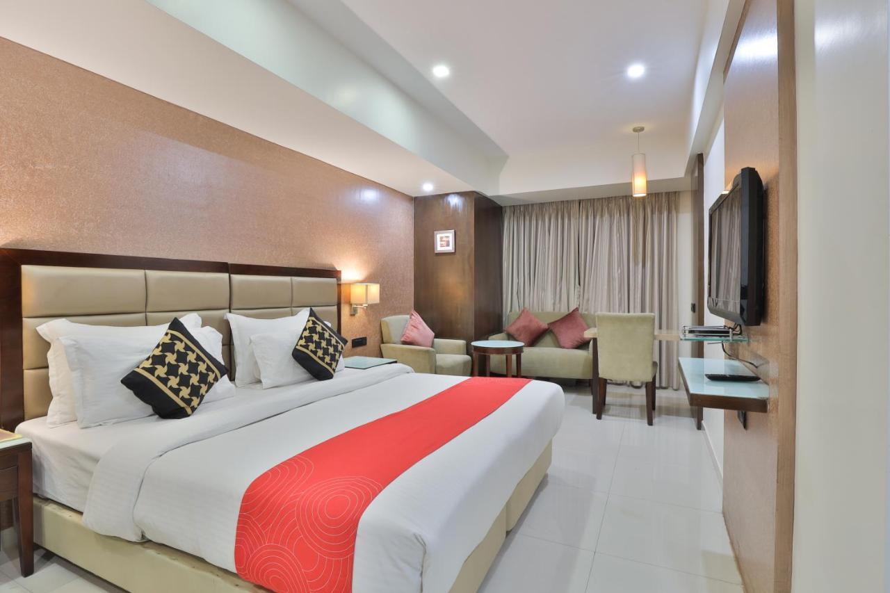 Krios Hotel - Near Sg Highway, Ahmedabad Extérieur photo